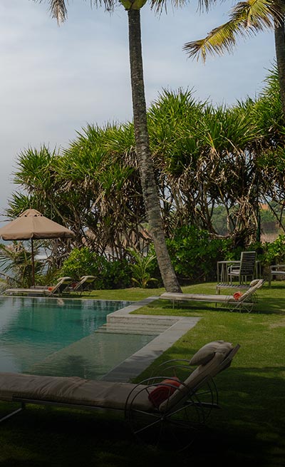 Beautiful pool with sea view